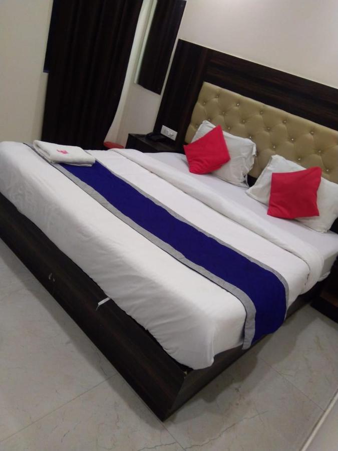 Hotel City Lite Near Igi Airport Új-Delhi Kültér fotó