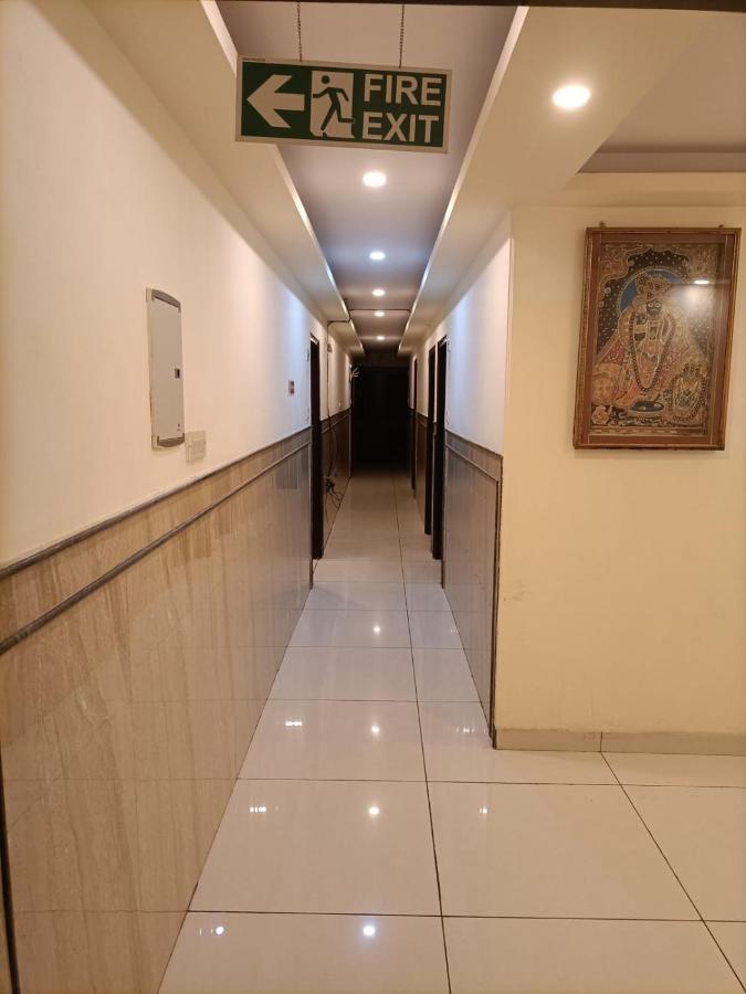 Hotel City Lite Near Igi Airport Új-Delhi Kültér fotó